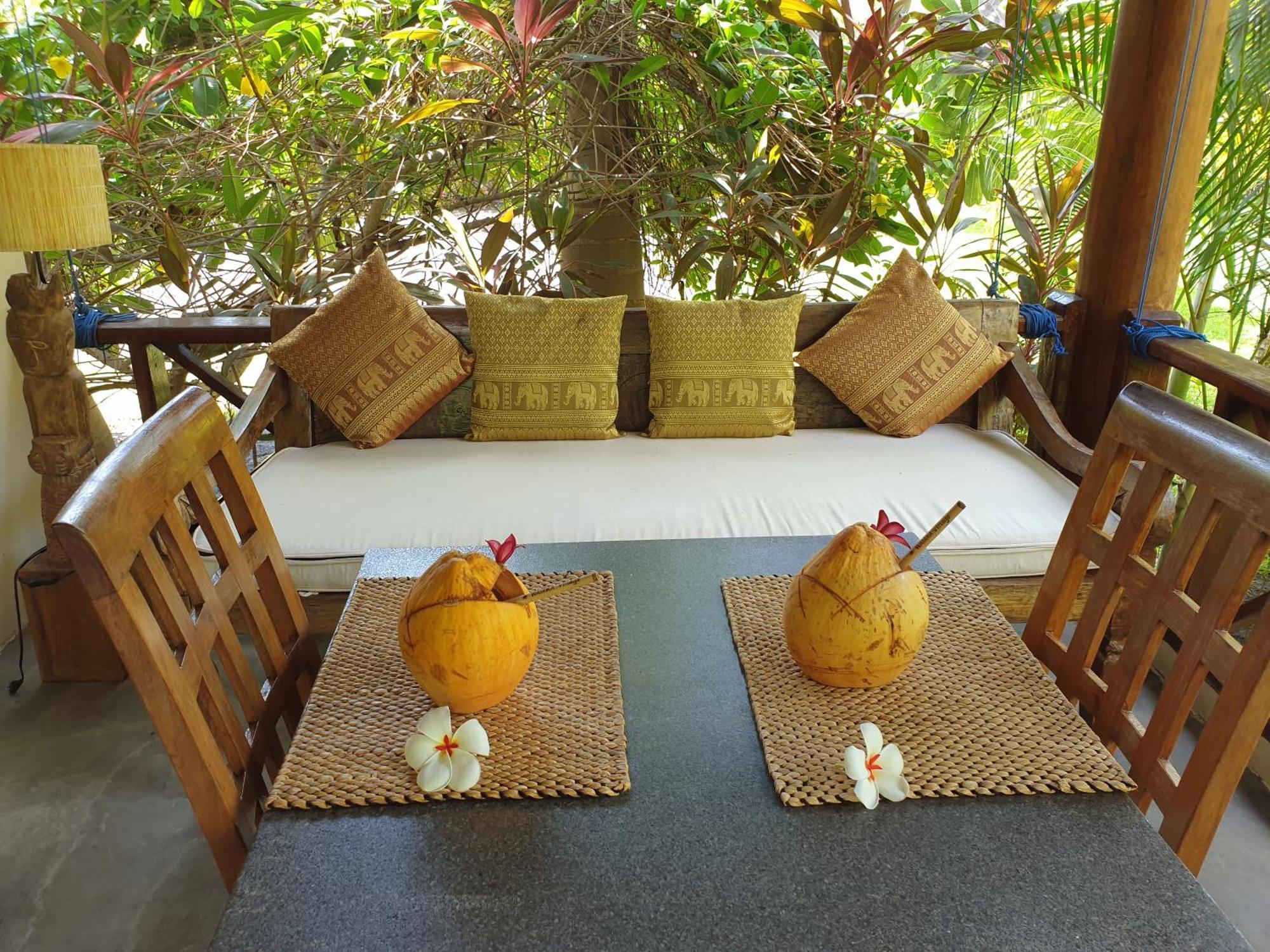 Waiara Village Guesthouse Maumere Exterior foto